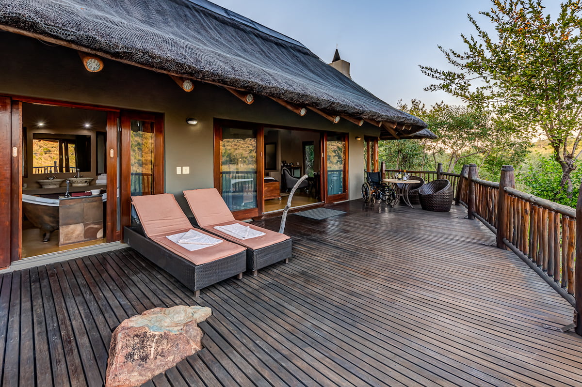 ETALI SAFARI LODGE