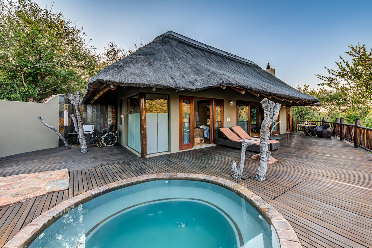 ETALI SAFARI LODGE