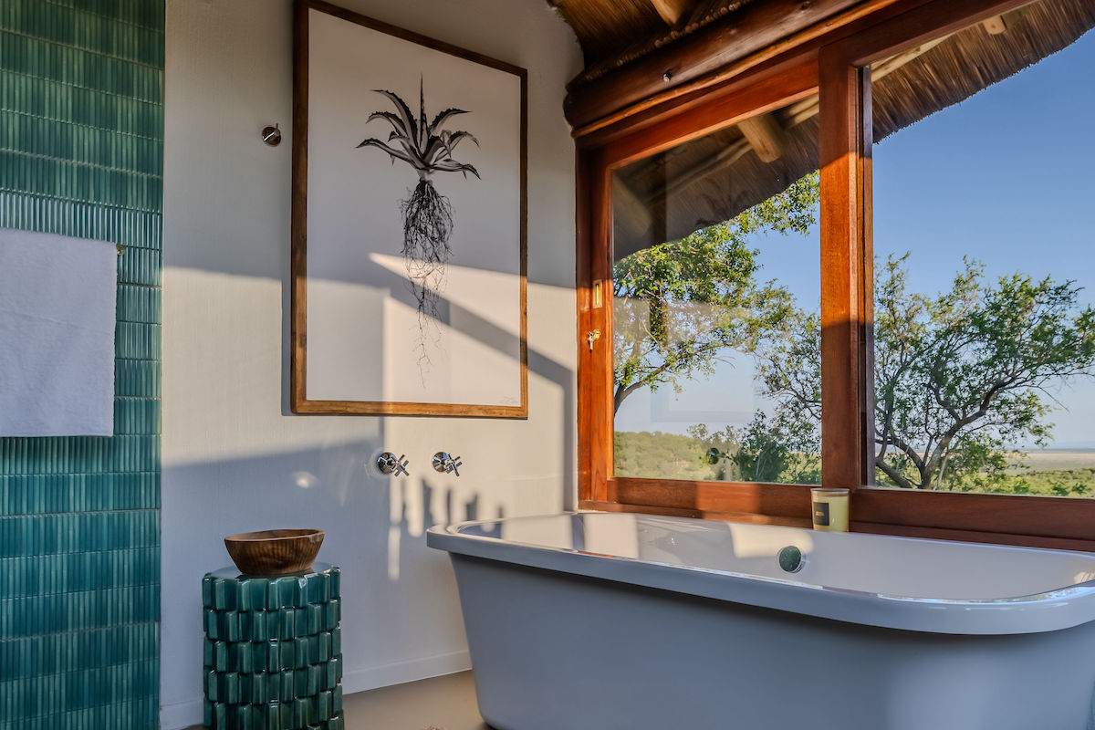 BUFFALO RIDGE SAFARI LODGE