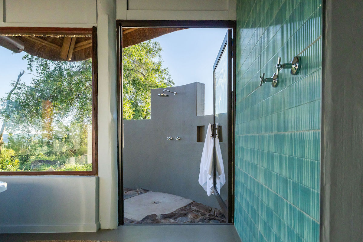 BUFFALO RIDGE SAFARI LODGE