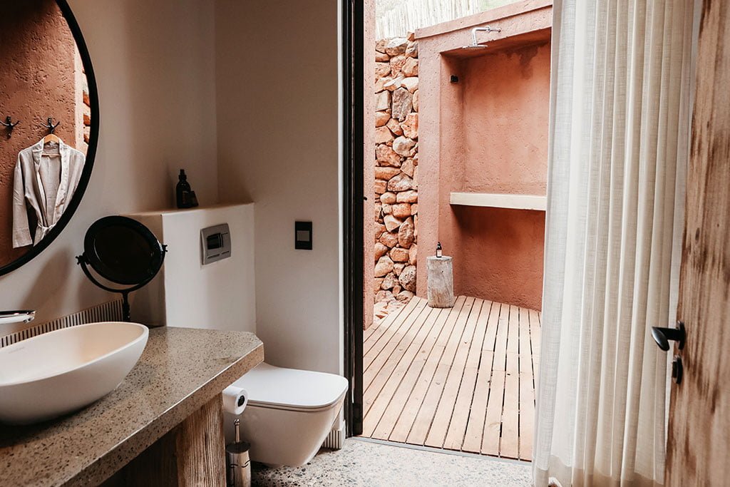 MADIKWE SAFARI LODGE