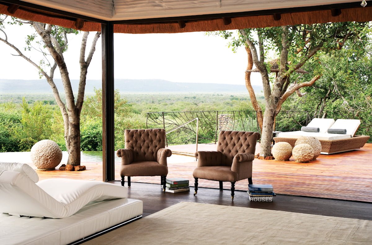 MOLORI SAFARI LODGE