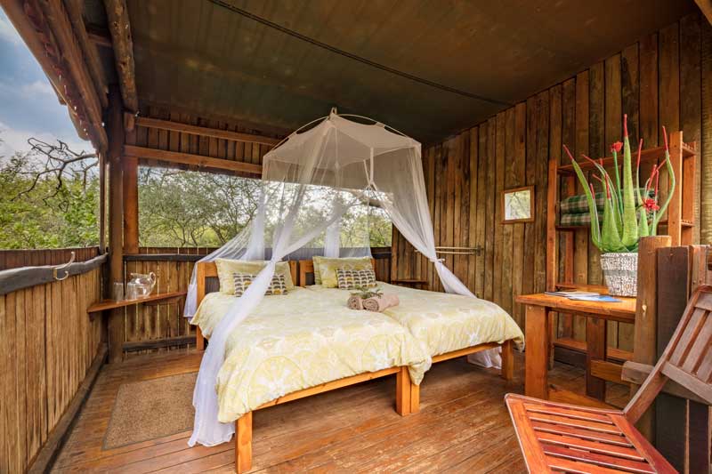MOSETLHA BUSH CAMP & ECO LODGE