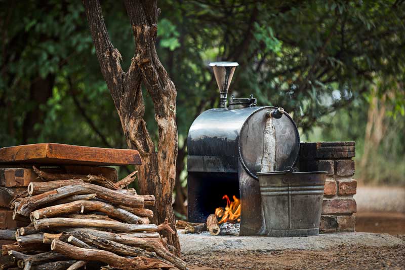 MOSETLHA BUSH CAMP & ECO LODGE
