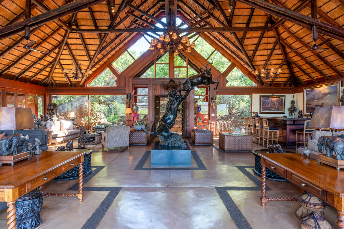 MATEYA SAFARI LODGE