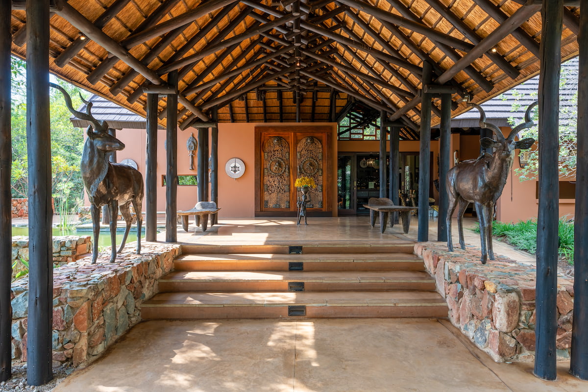 MATEYA SAFARI LODGE