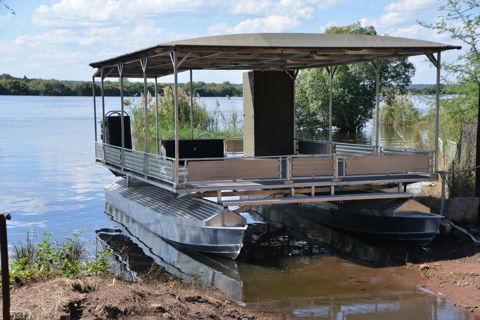 CHOBE BAKWENA CAMP