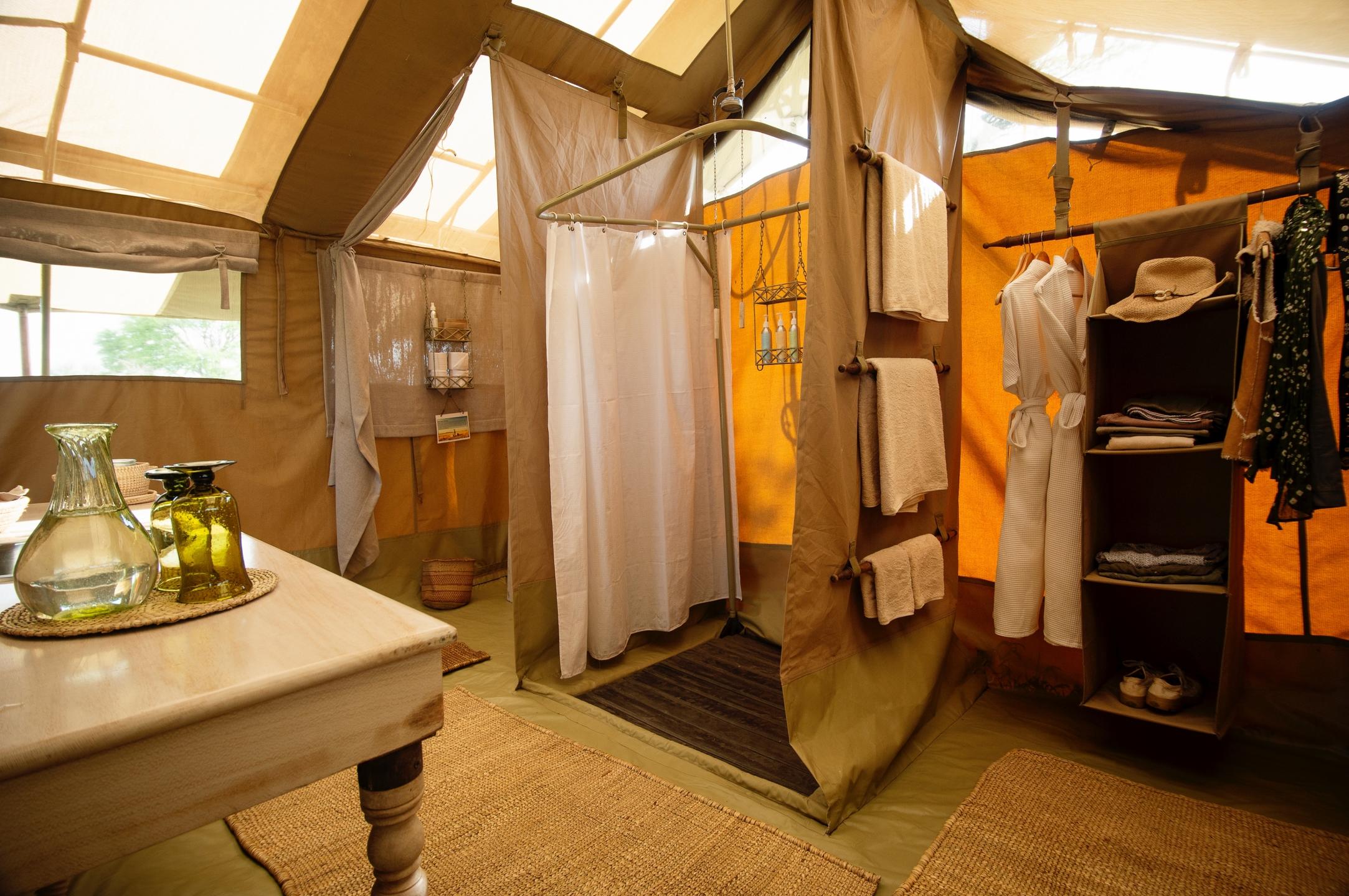 SERENGETI SAFARI CAMP