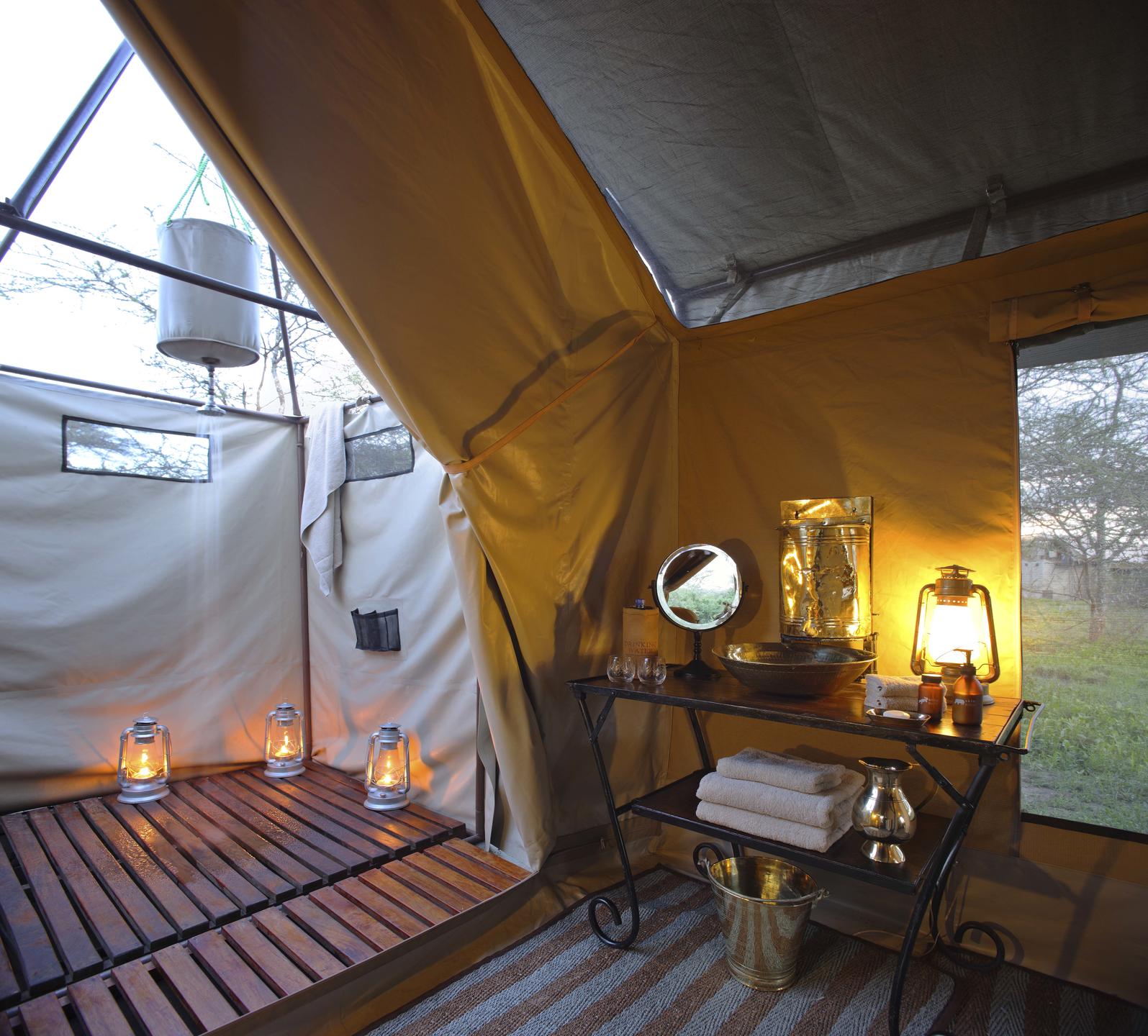 SERENGETI UNDER CANVAS