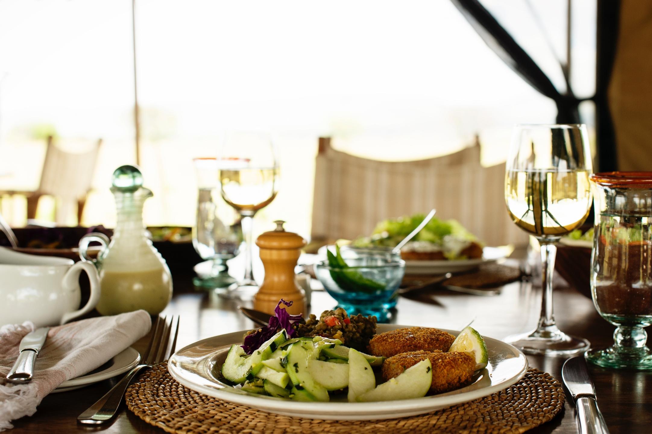 SERENGETI SAFARI CAMP
