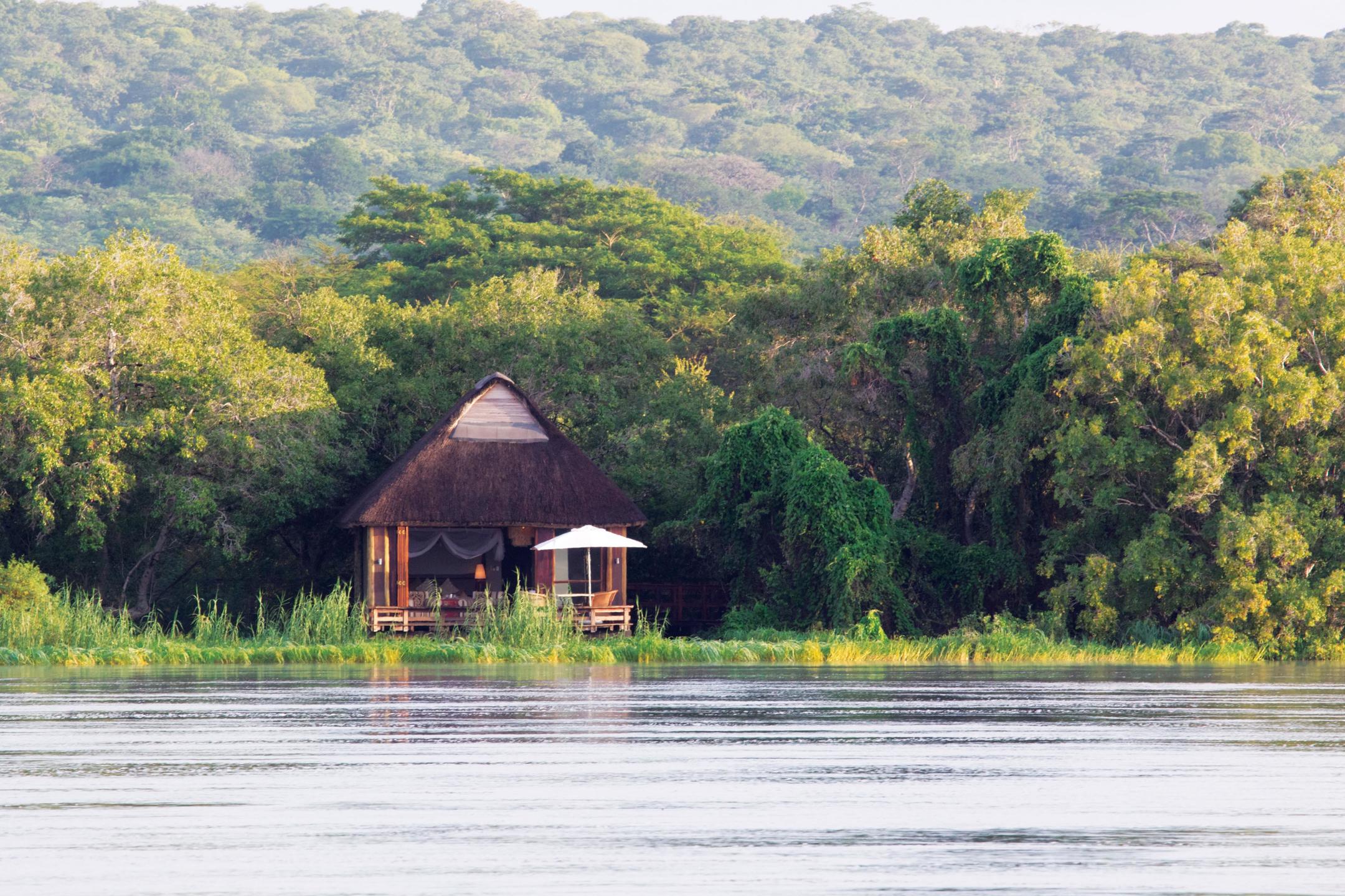 ROYAL CHUNDU RIVER LODGE