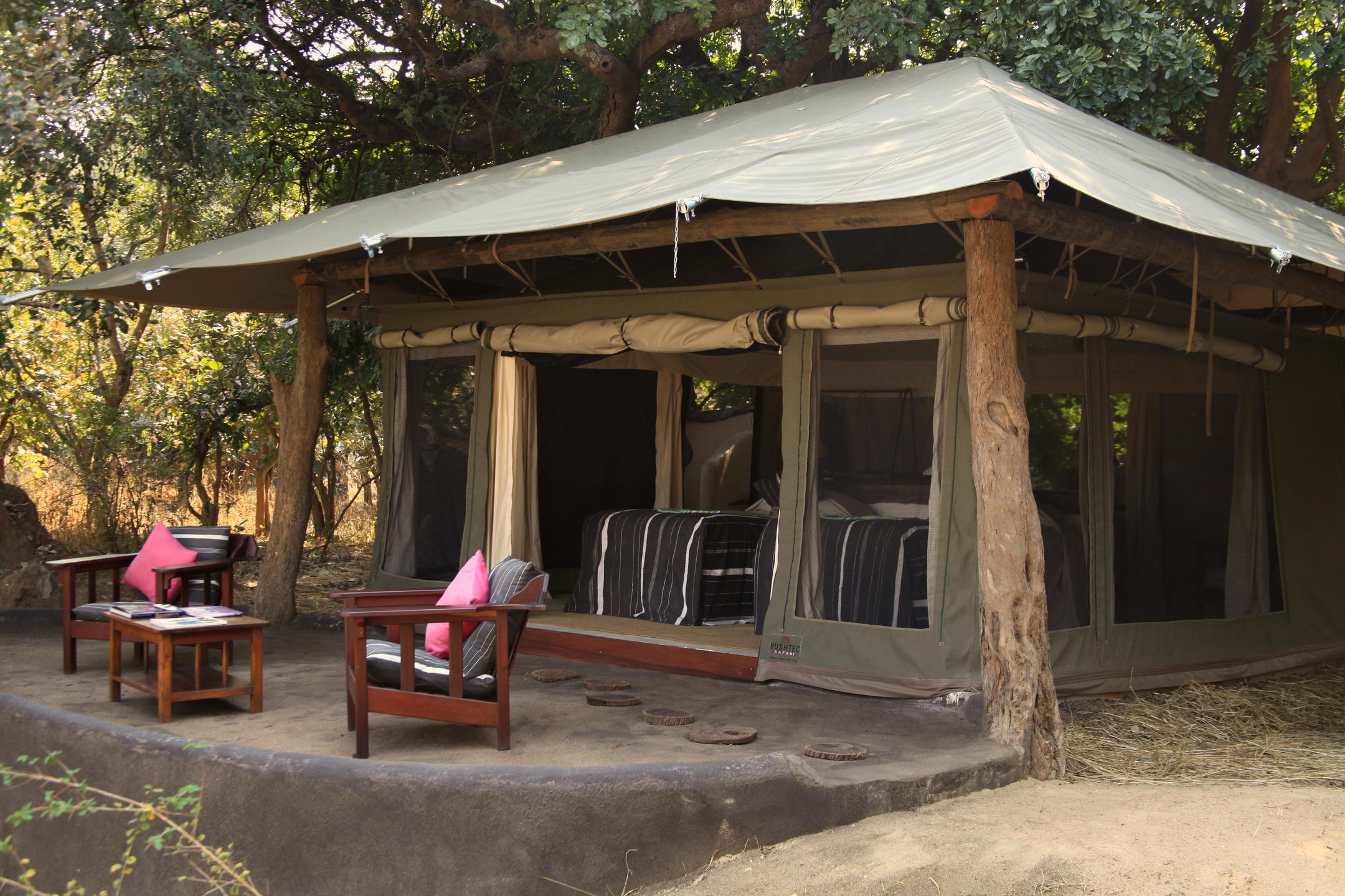 TENA TENA CAMP