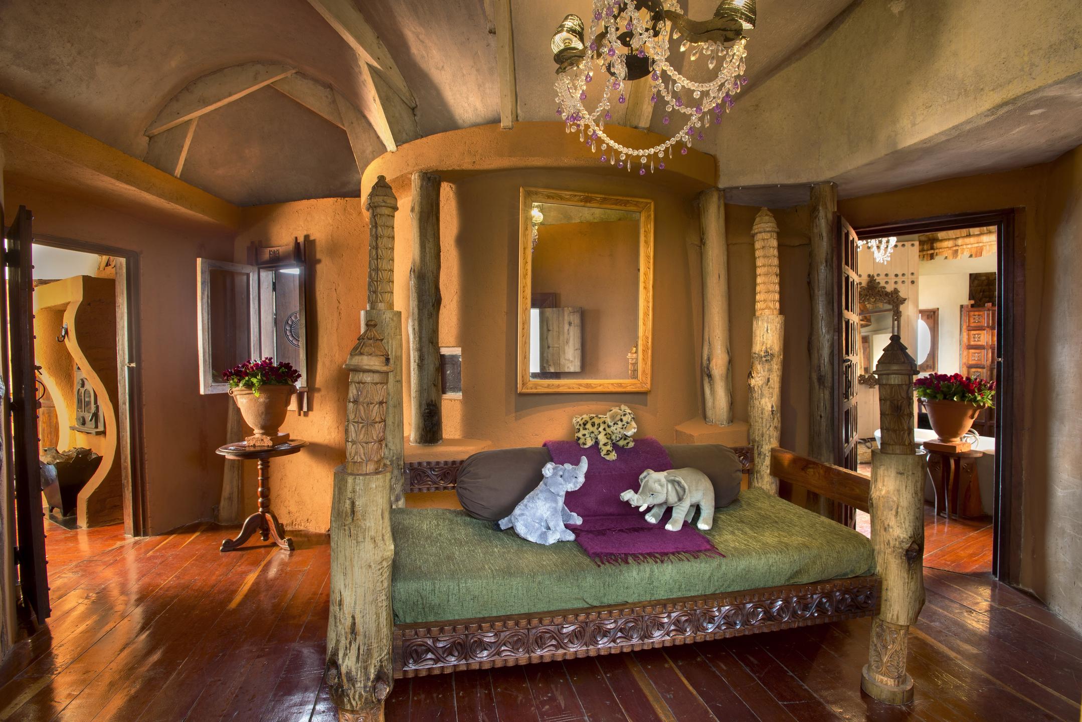 NGORONGORO CRATER LODGE