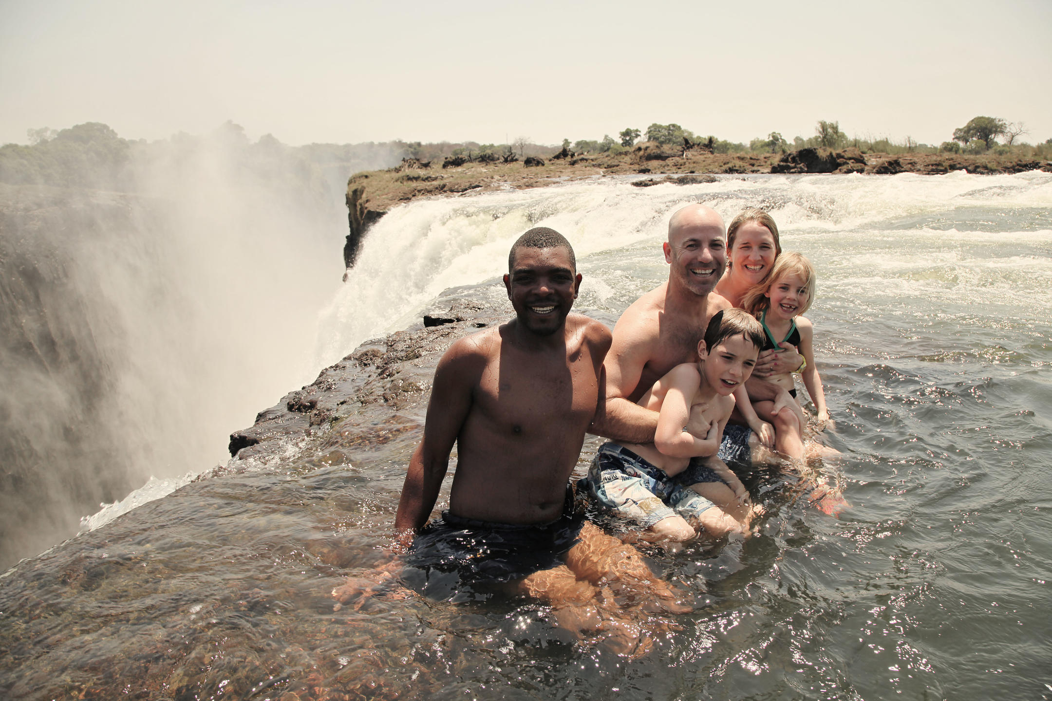 ROYAL CHUNDU RIVER LODGE