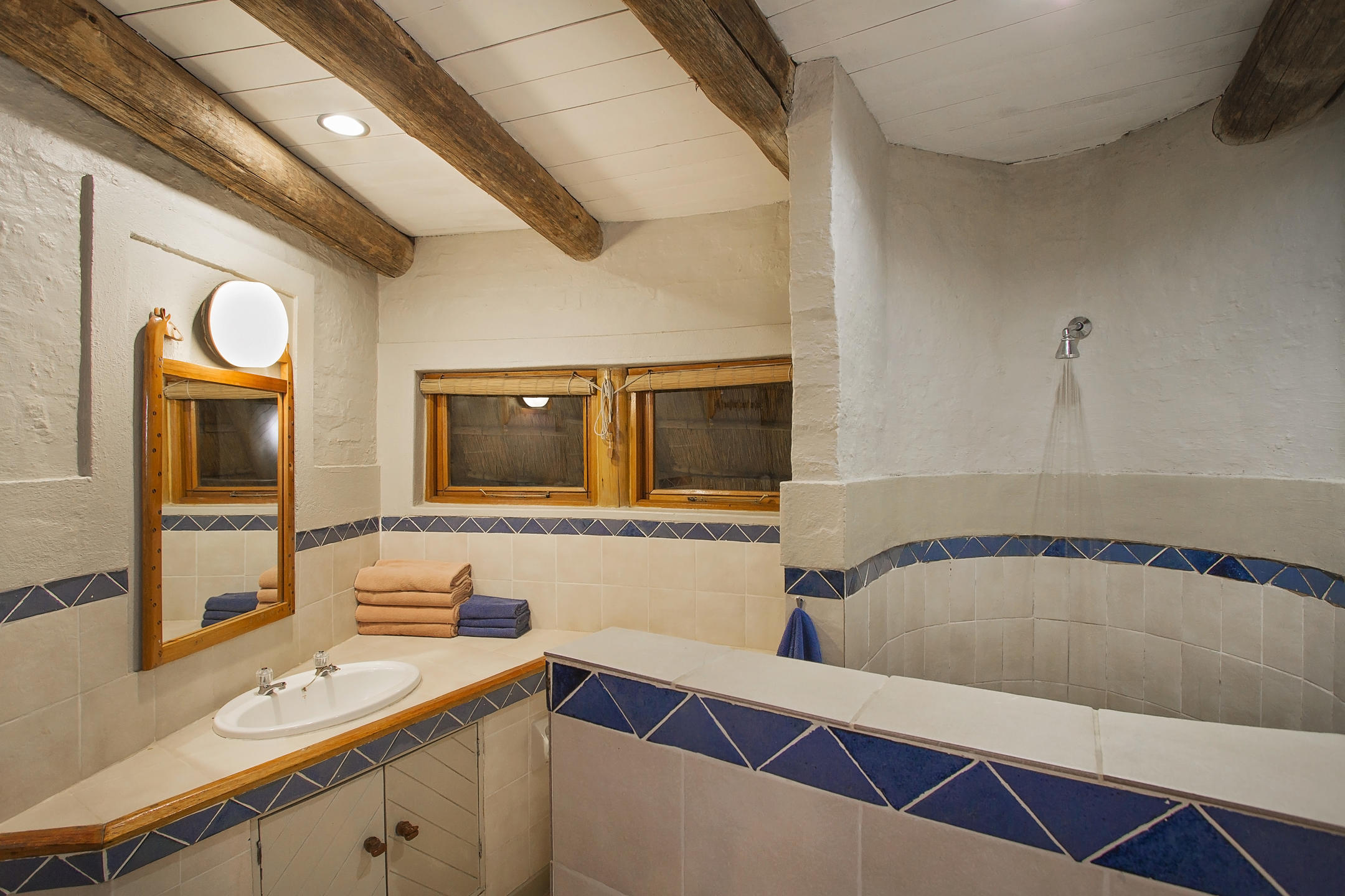 LOKUTHULA LODGES