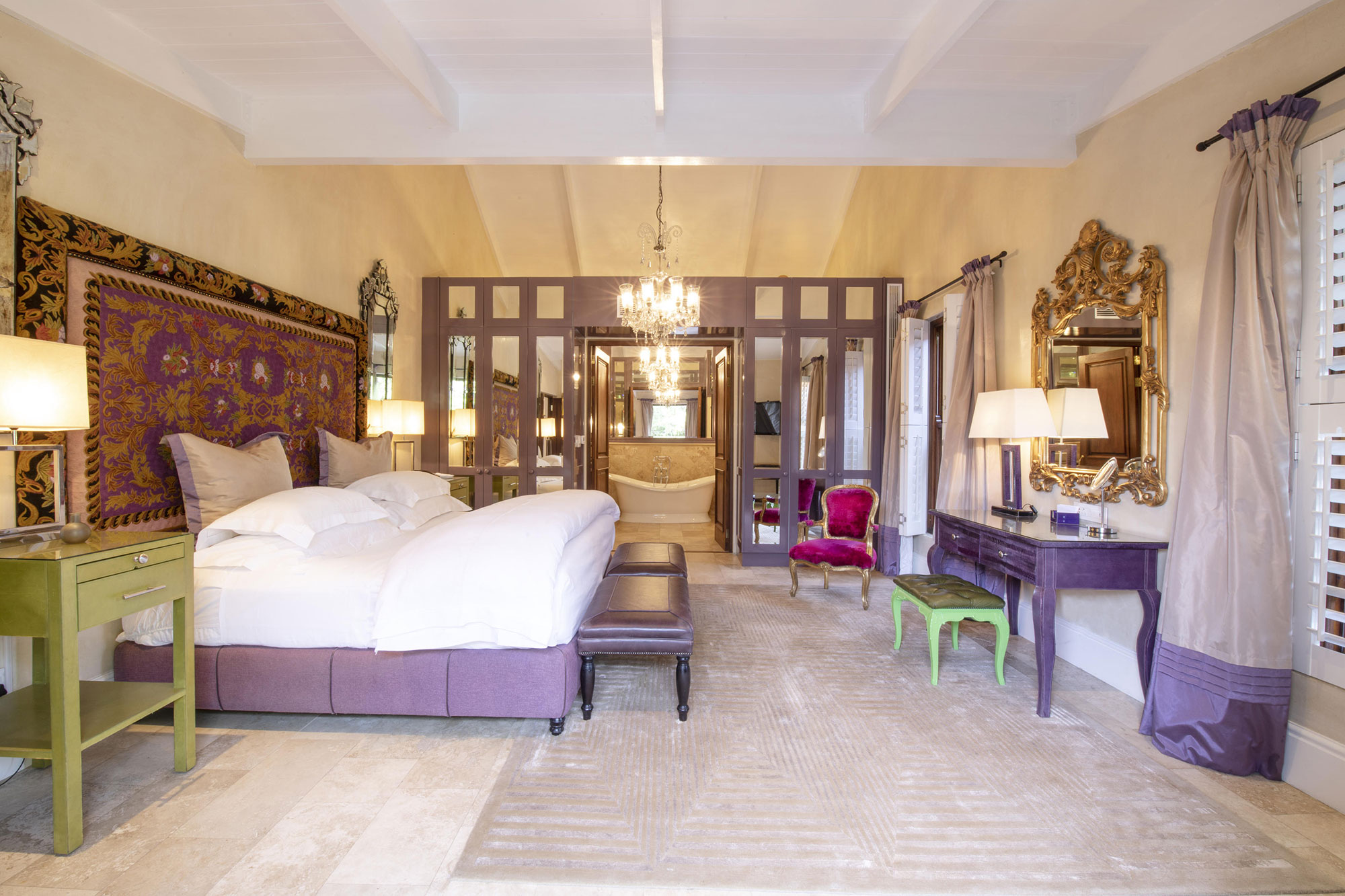 LA RESIDENCE