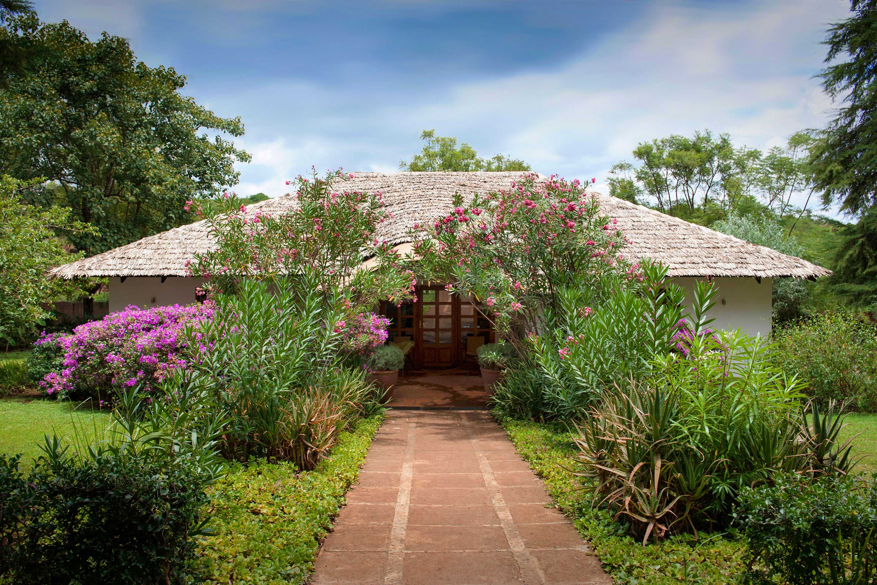 THE PLANTATION LODGE