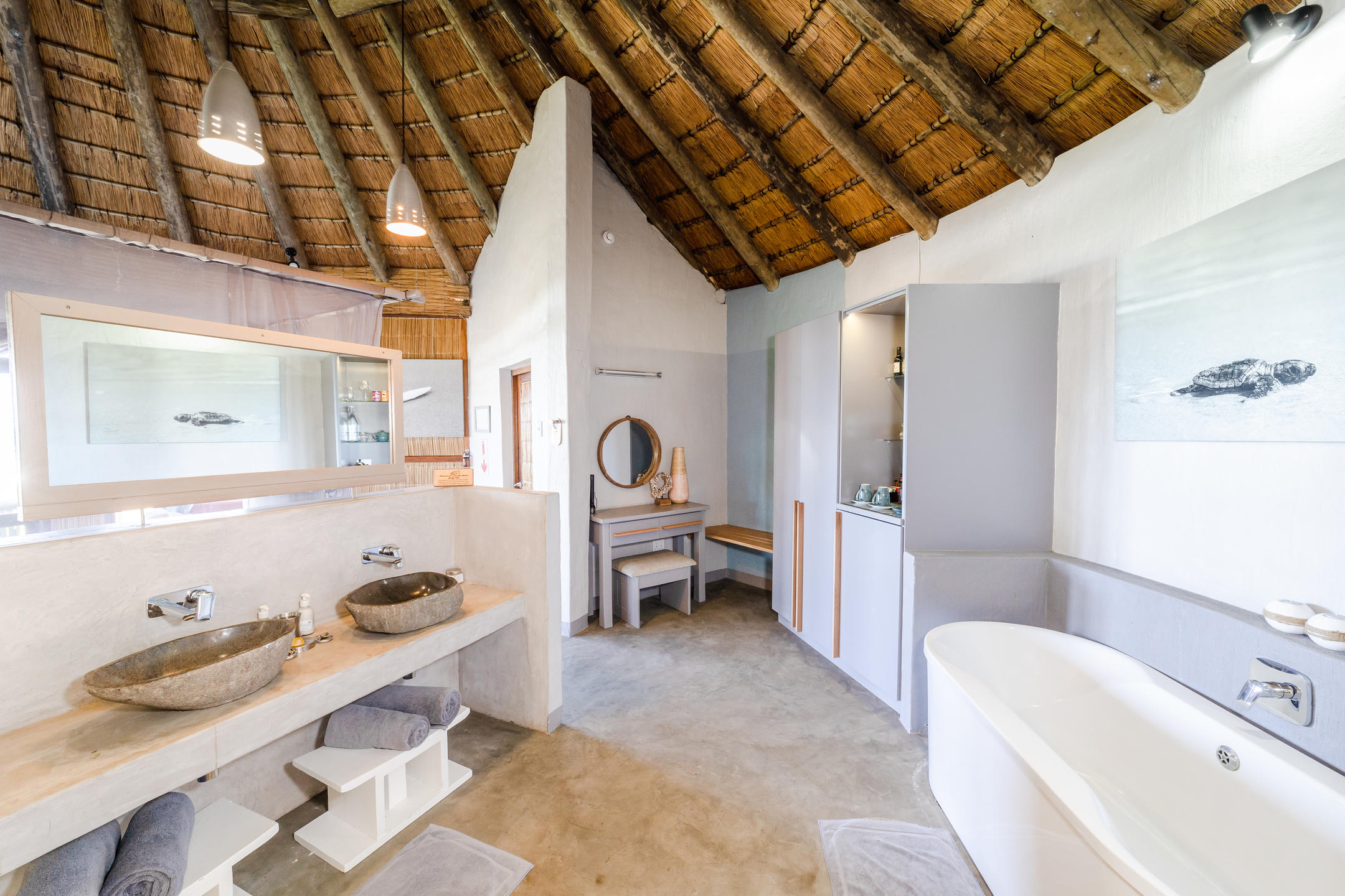 THONGA BEACH LODGE