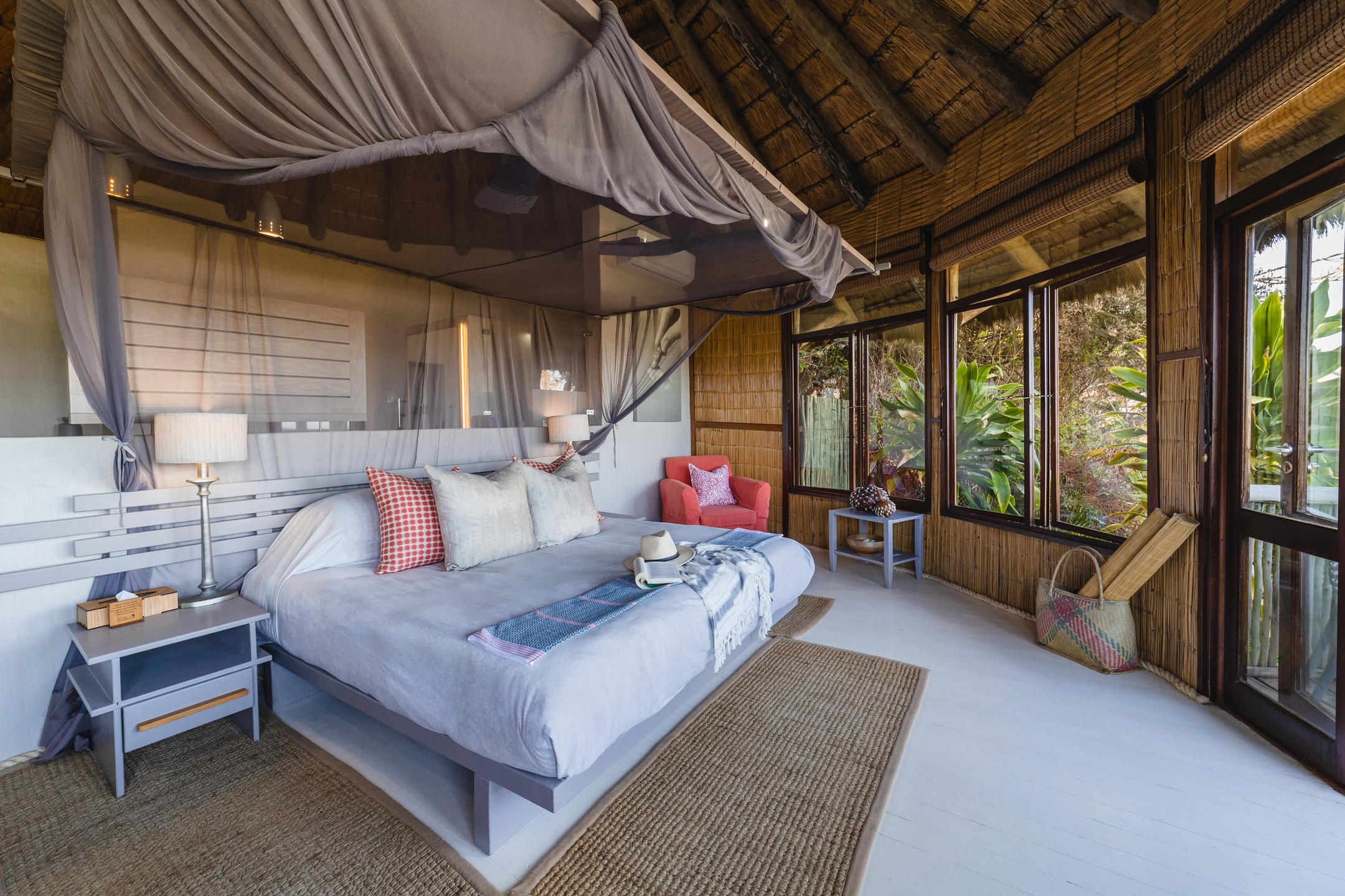 THONGA BEACH LODGE