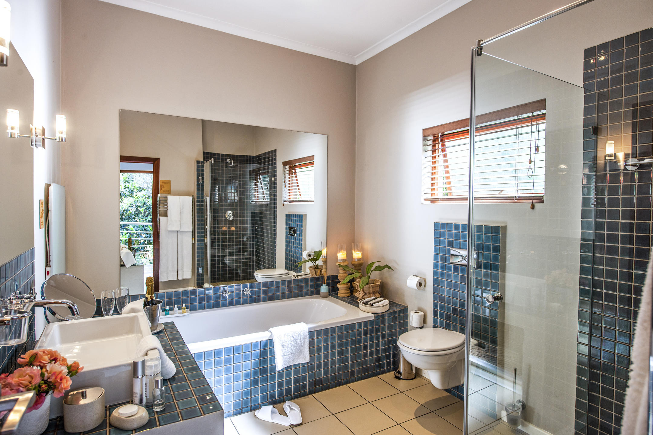 THE PEECH BOUTIQUE HOTEL