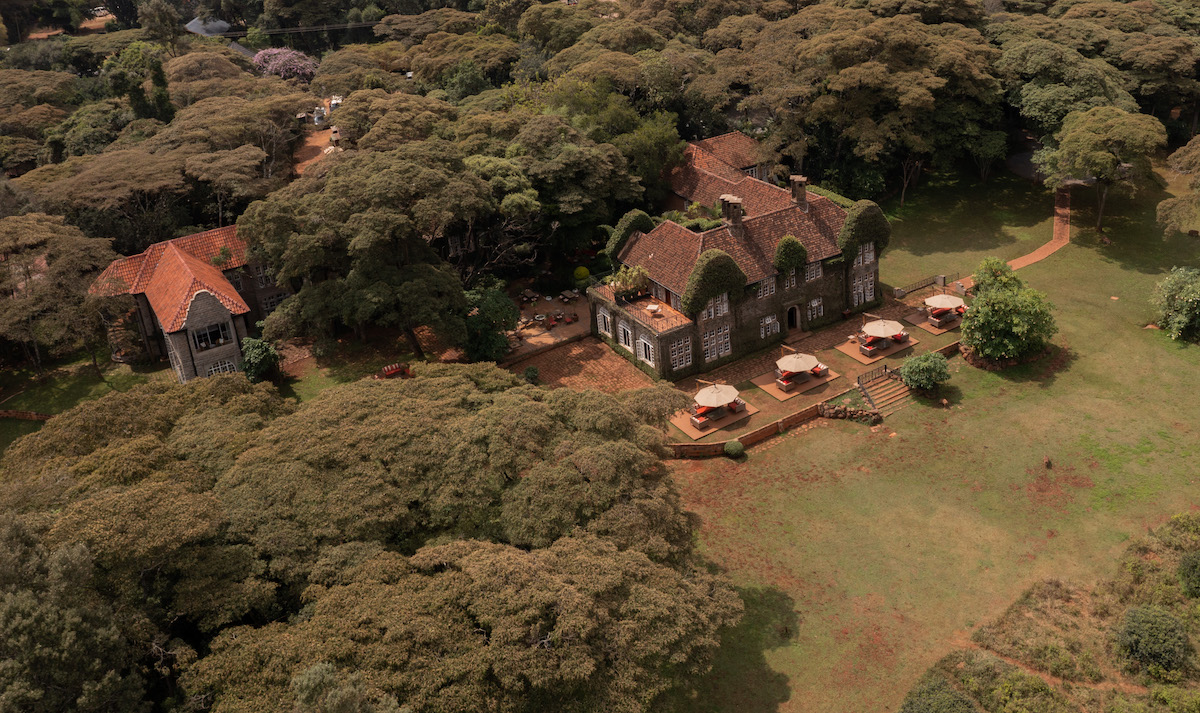 GIRAFFE MANOR