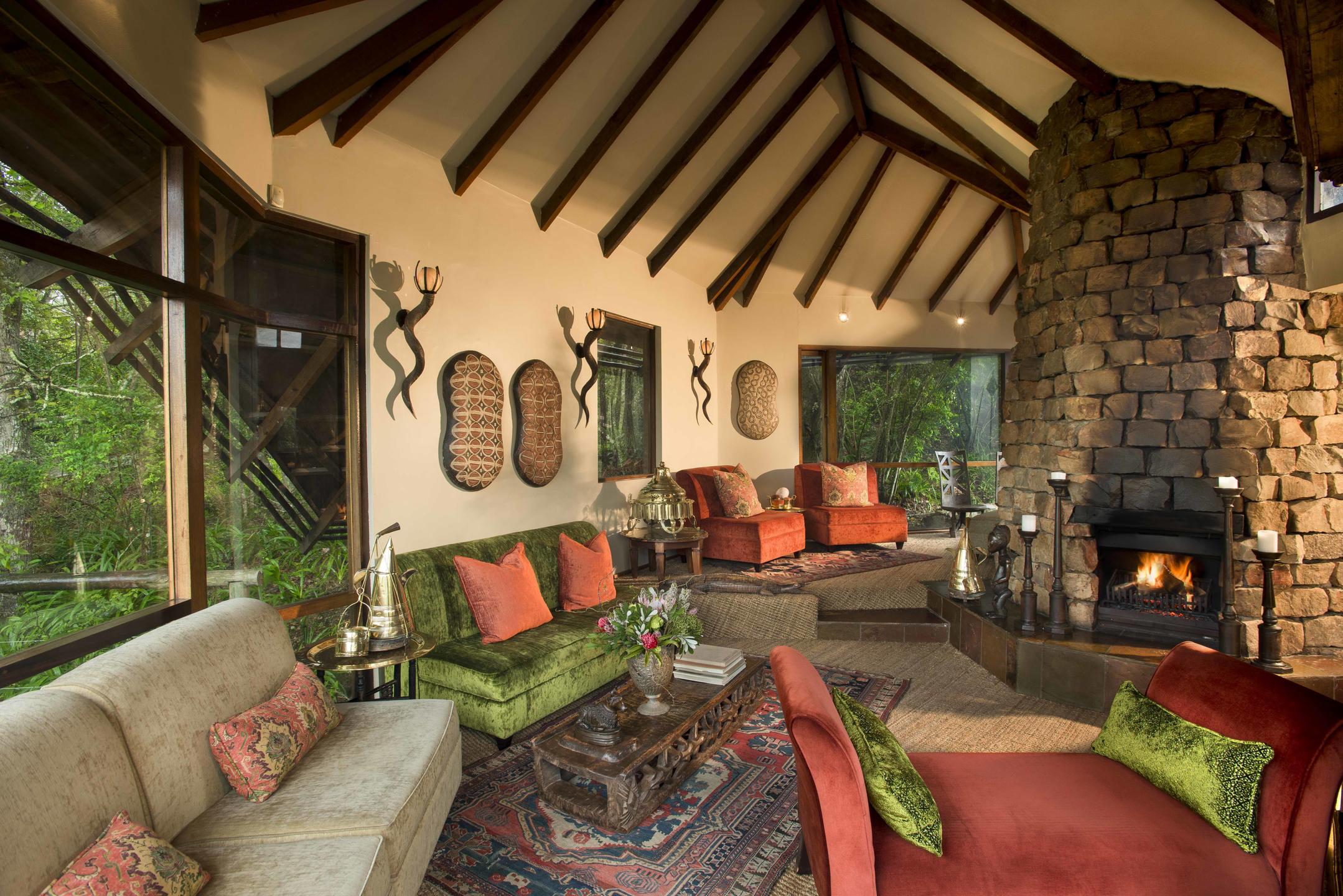 TSALA TREETOP LODGE
