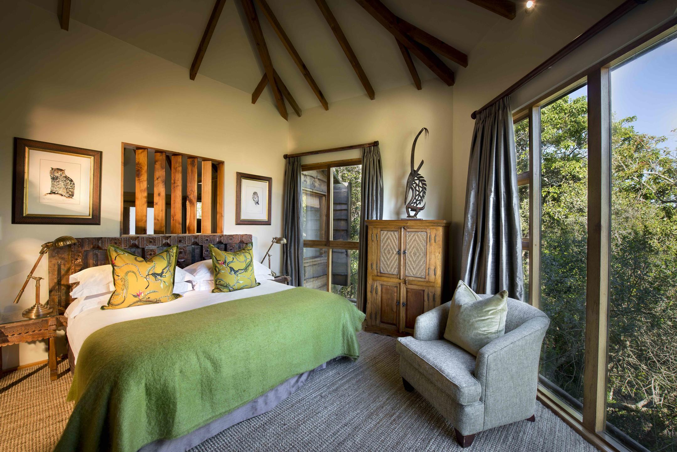 TSALA TREETOP LODGE