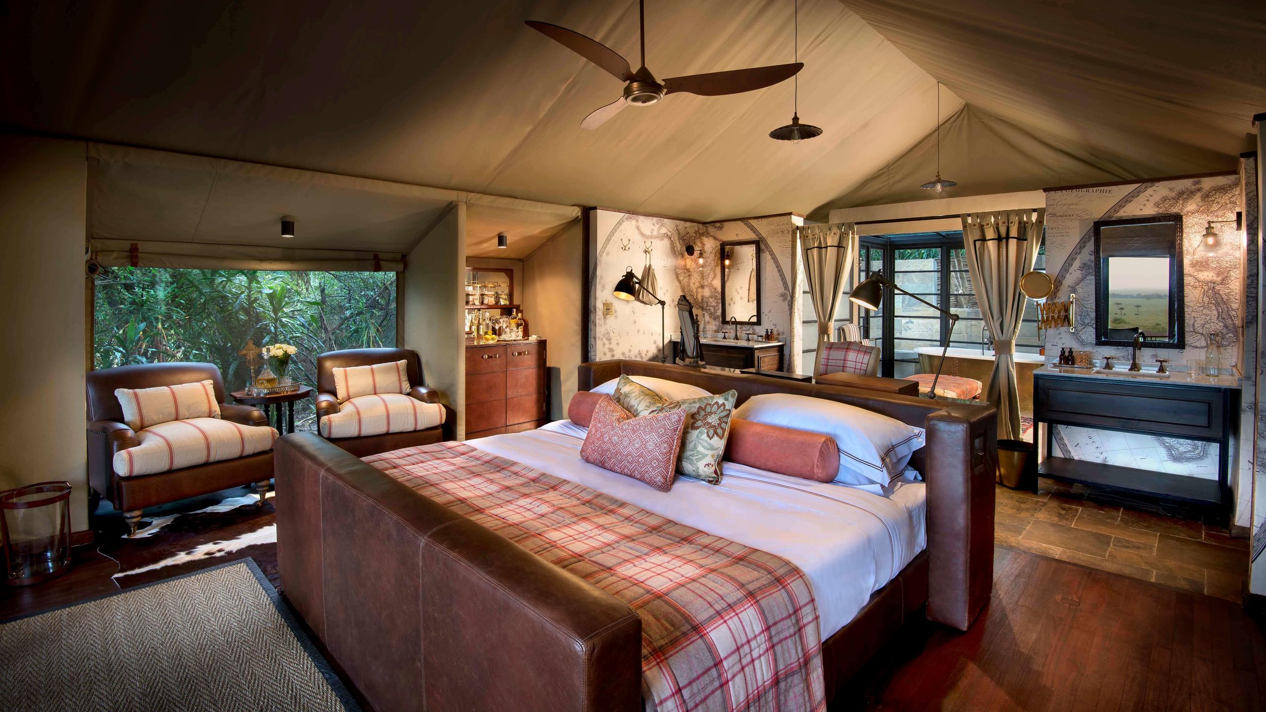 BATELEUR CAMP