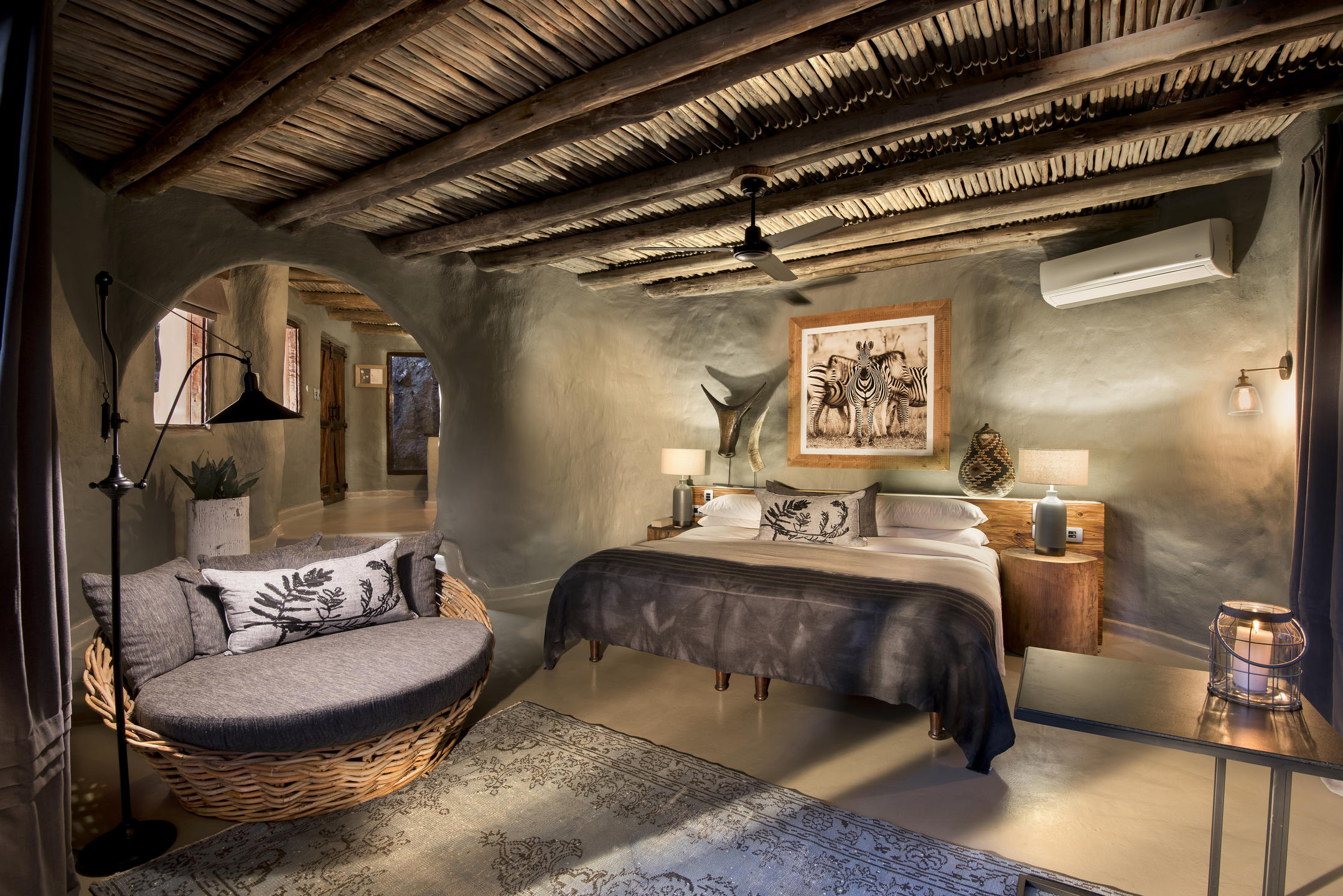 ROCK LODGE