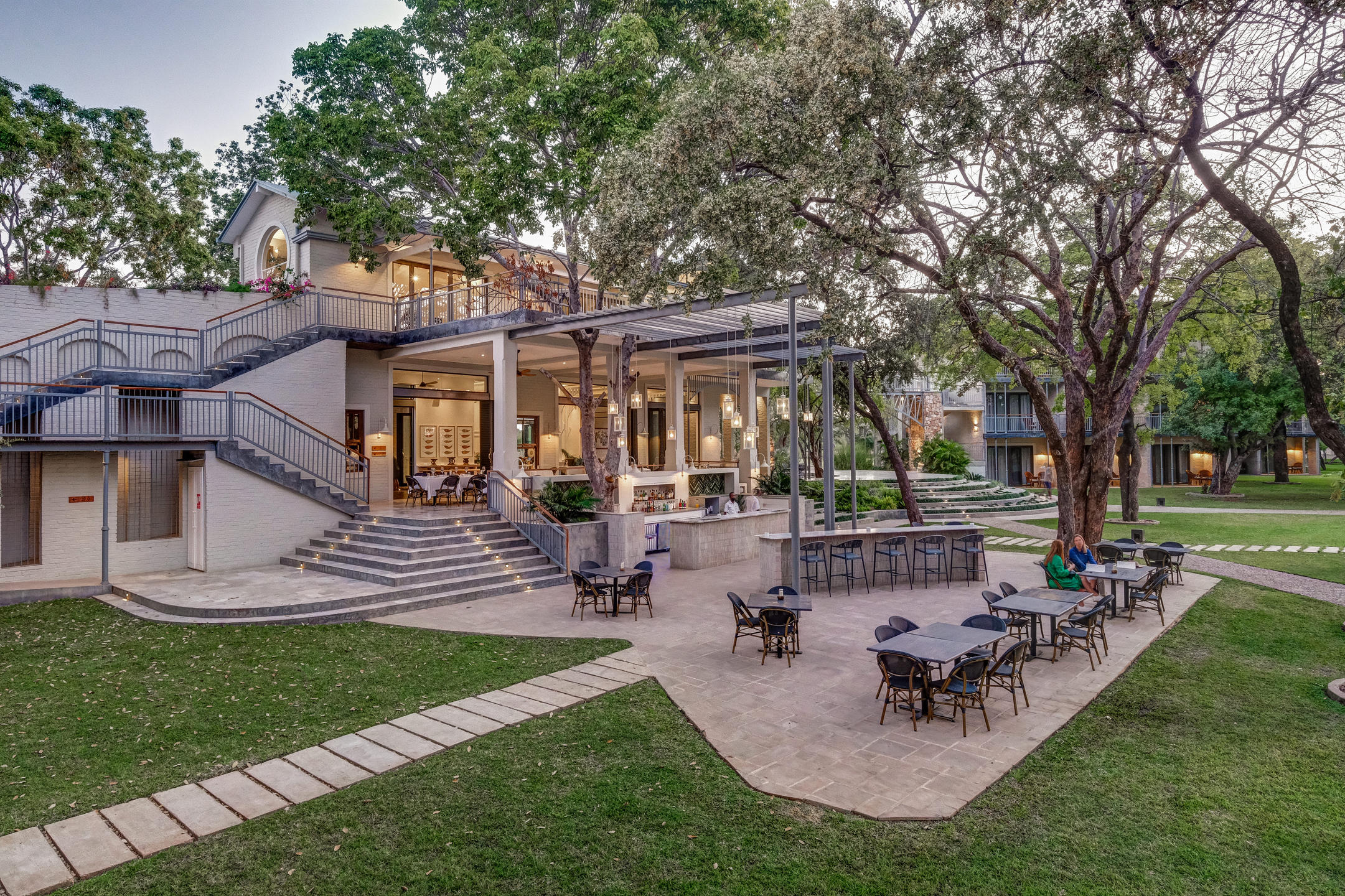 THE PALM RIVER HOTEL