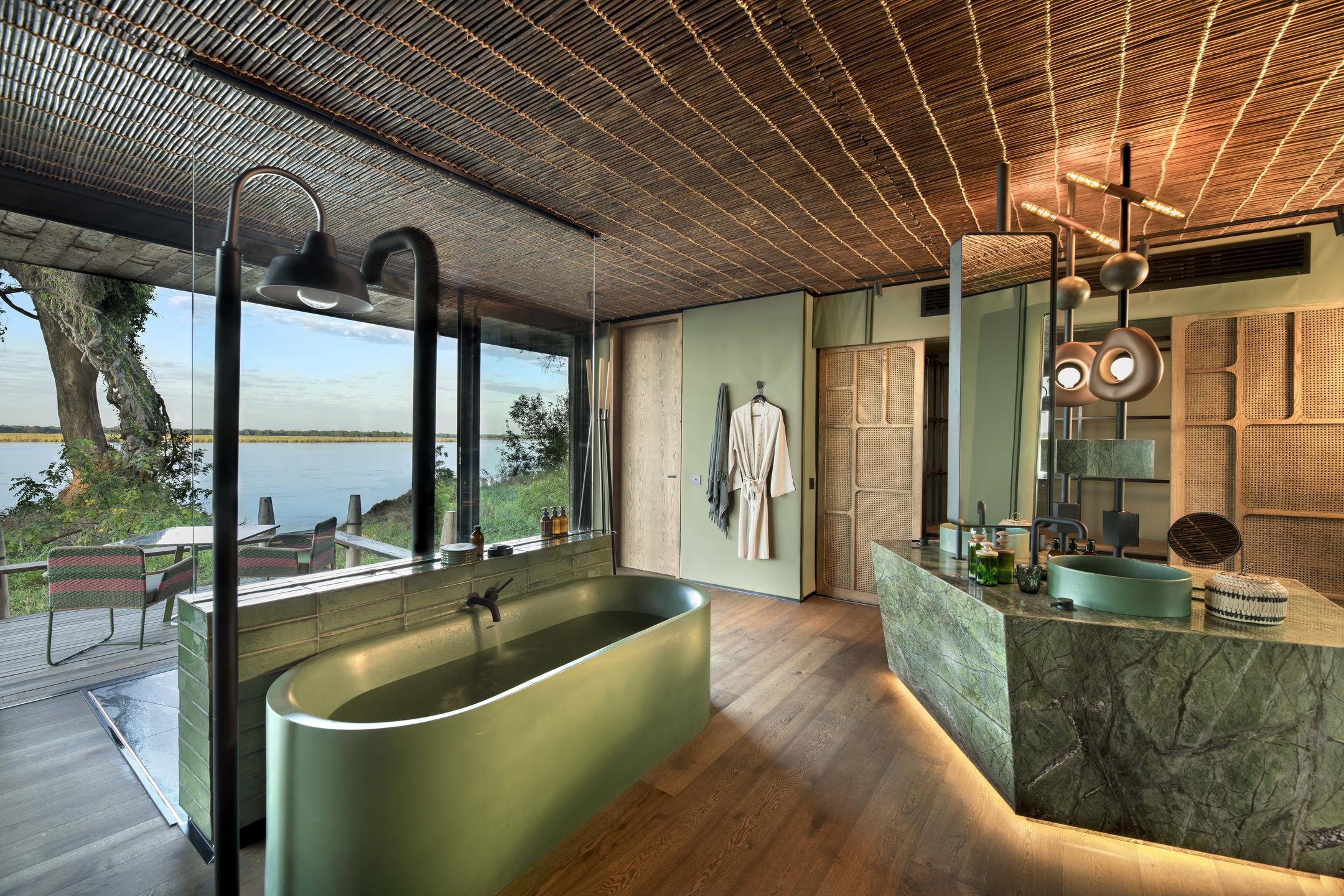 LOLEBEZI SAFARI LODGE
