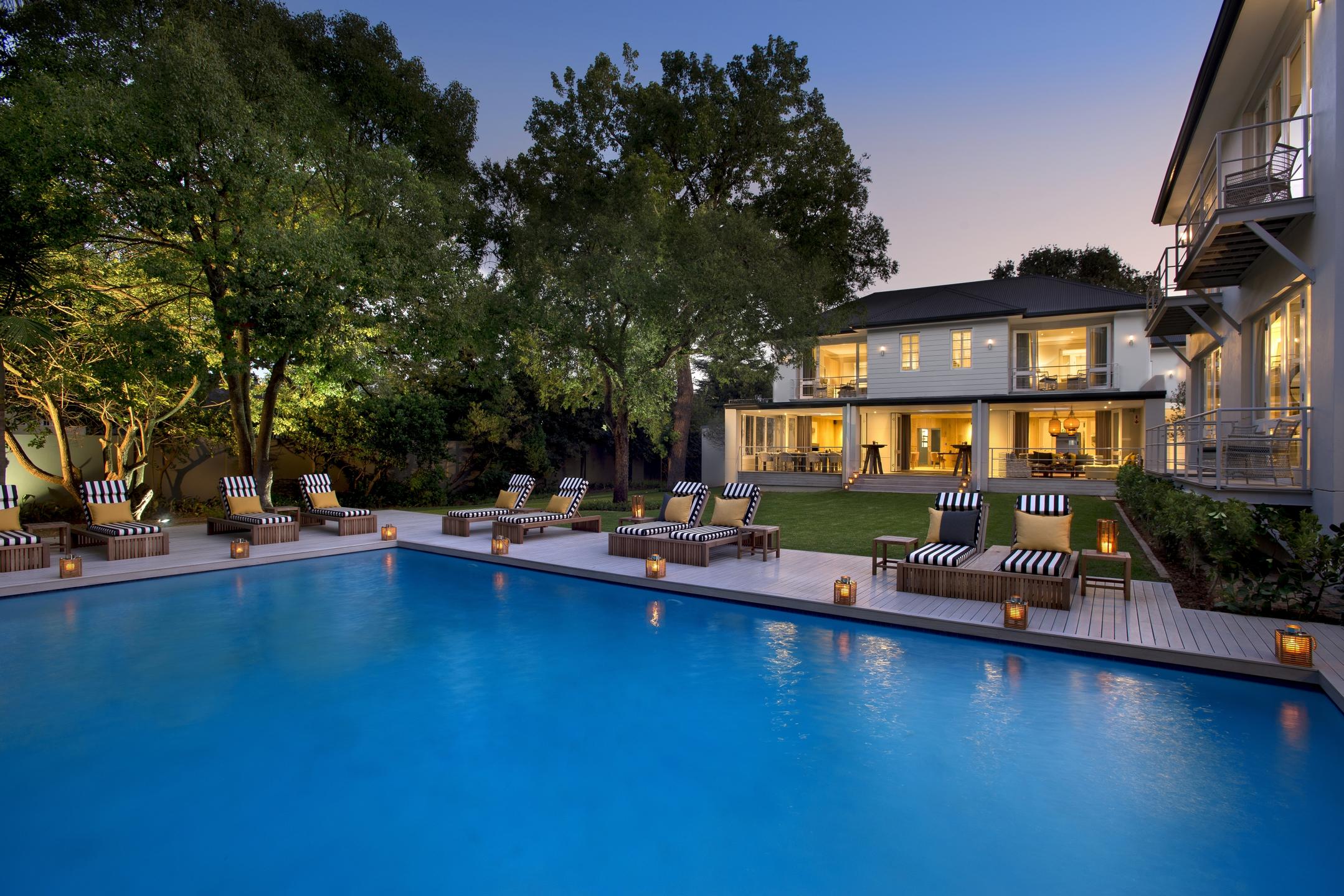 READ MORE ABOUT ATHOLPLACE HOUSE