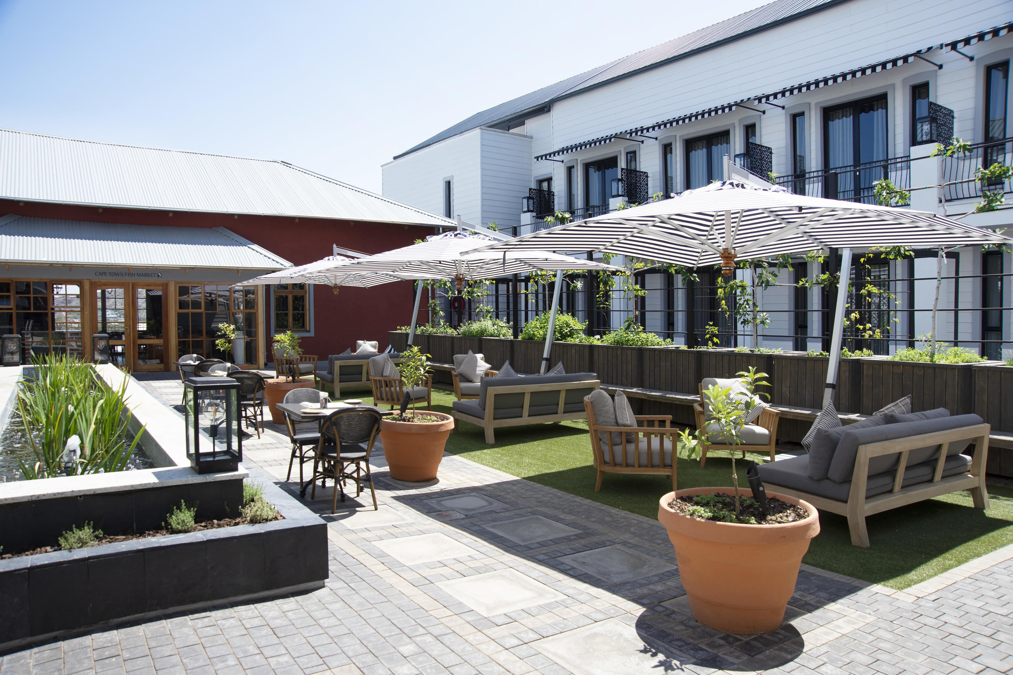 THE WEINBERG HOTEL