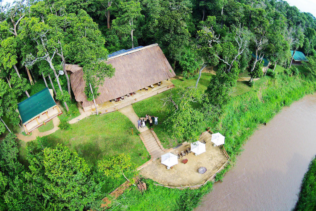 READ MORE ABOUT ISHASHA WILDERNESS CAMP