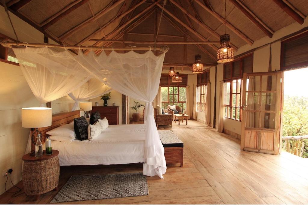 KYAMBURA GORGE LODGE