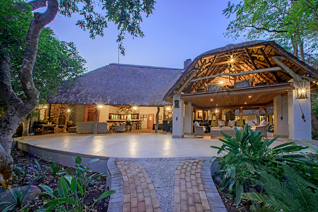 SAVANNA LODGE