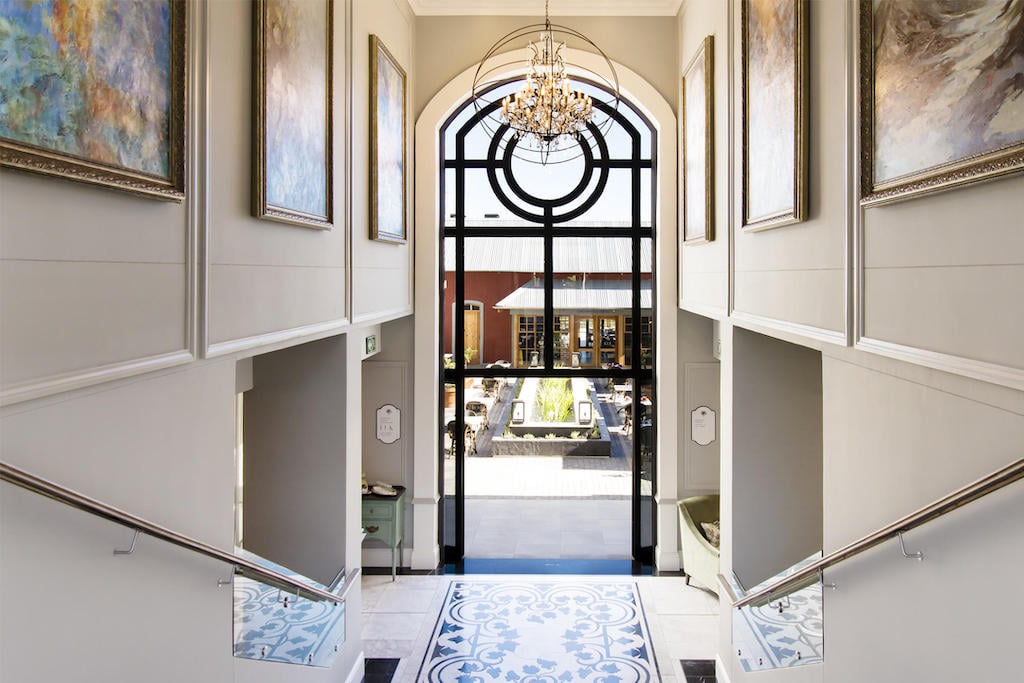READ MORE ABOUT THE WEINBERG HOTEL