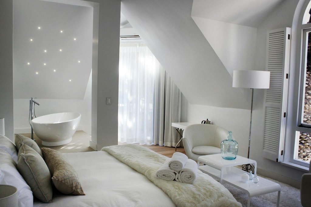 READ MORE ABOUT SWAKOPMUND LUXURY SUITES