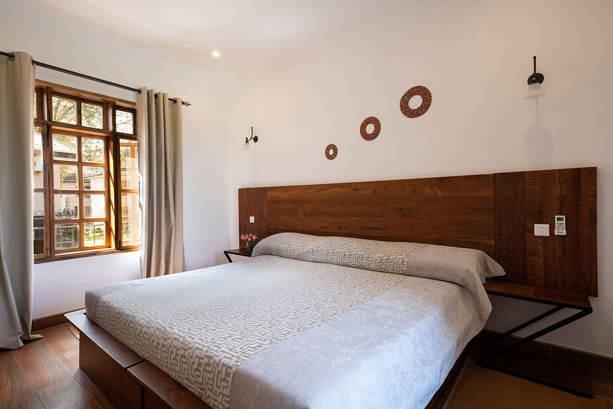 KAHAWA HOUSE