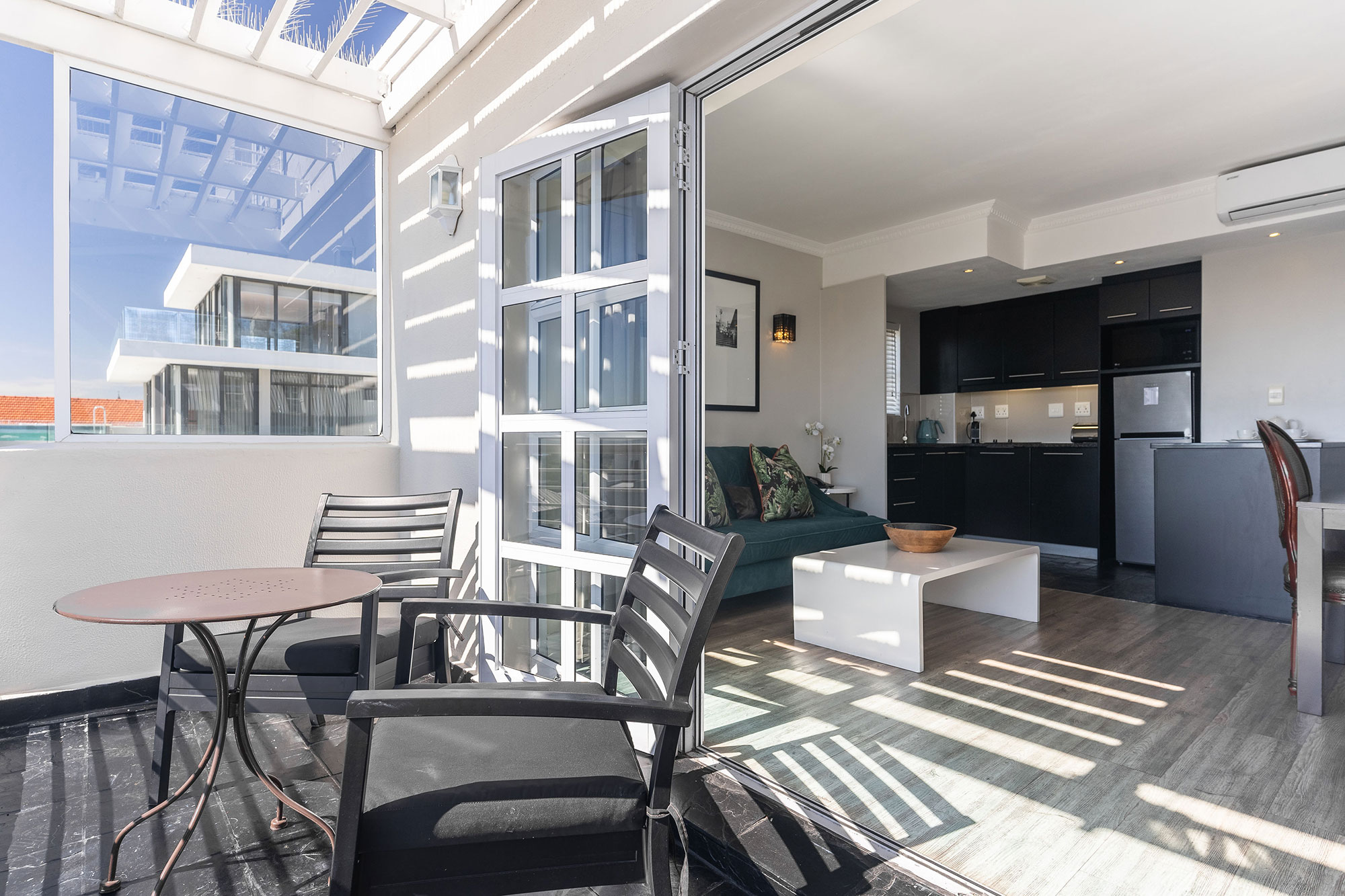 ROMNEY PARK LUXURY APARTMENTS