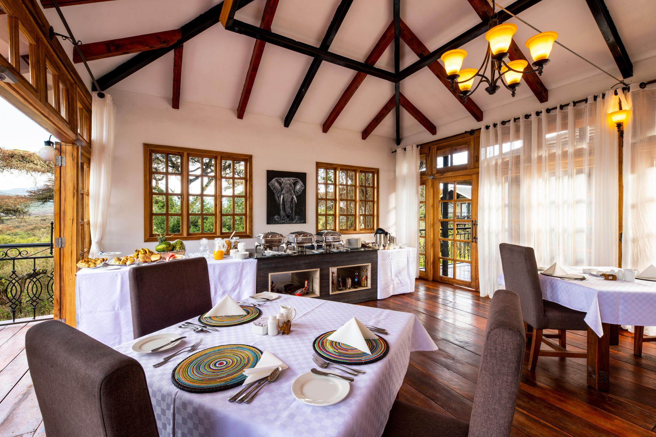 NGORONGORO LIONS PAW CAMP