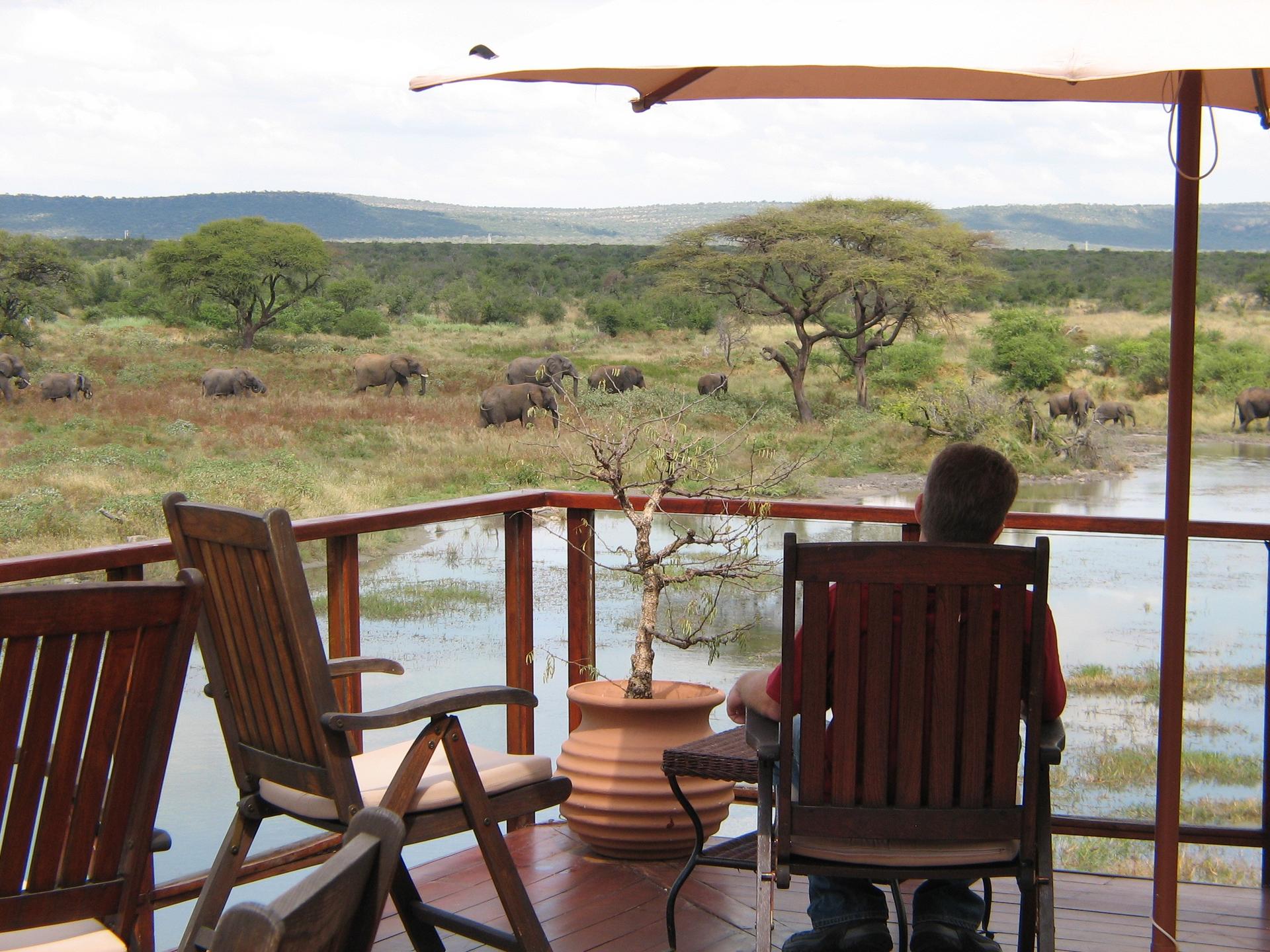 TAU GAME LODGE