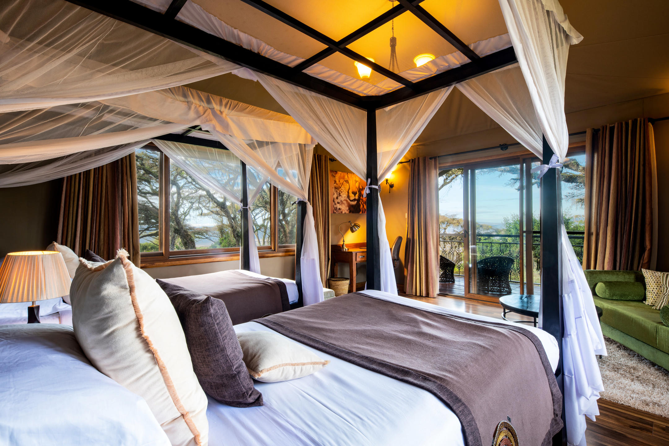 NGORONGORO LIONS PAW CAMP