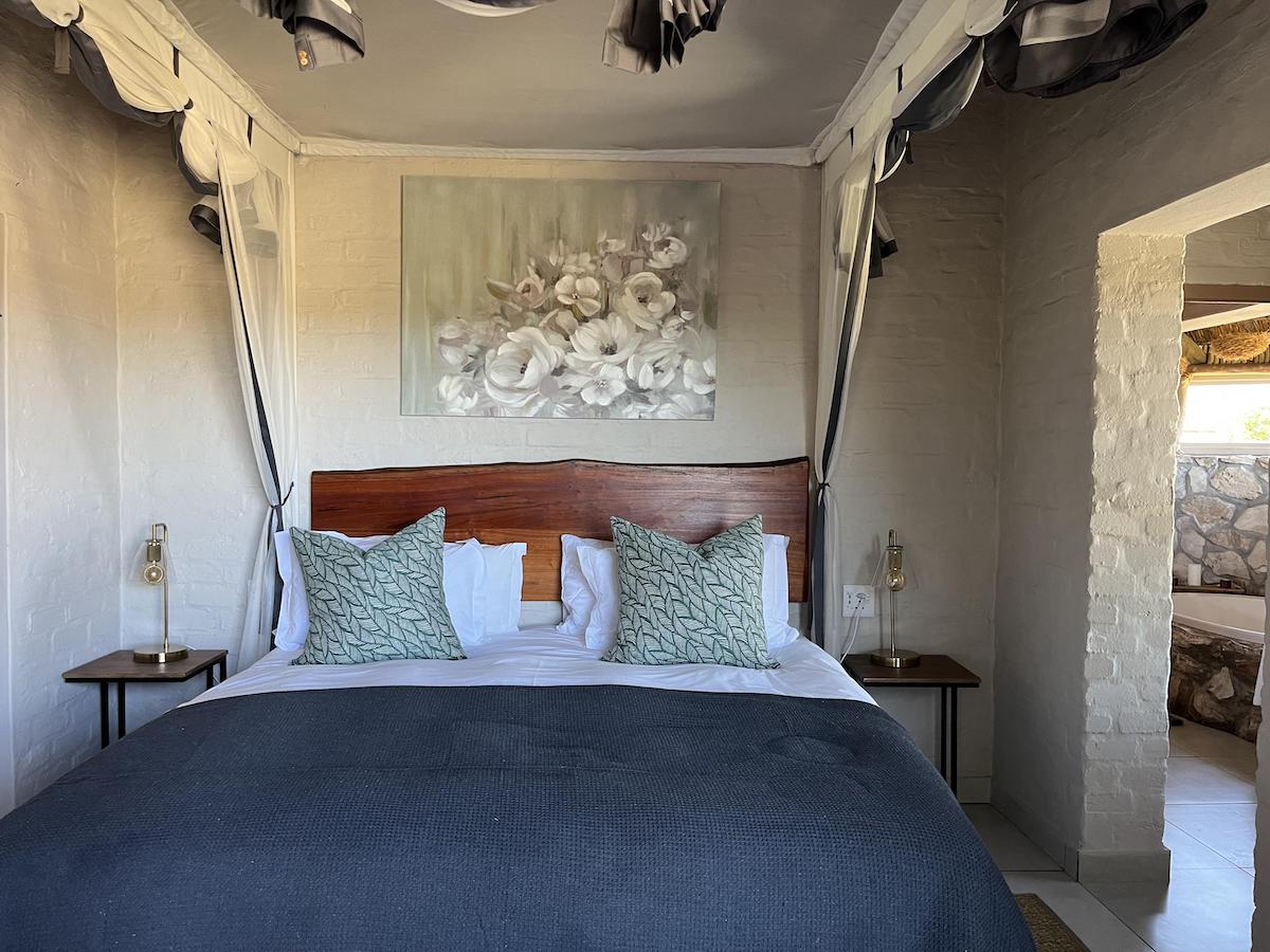 MOSAIC LAGOON LODGE