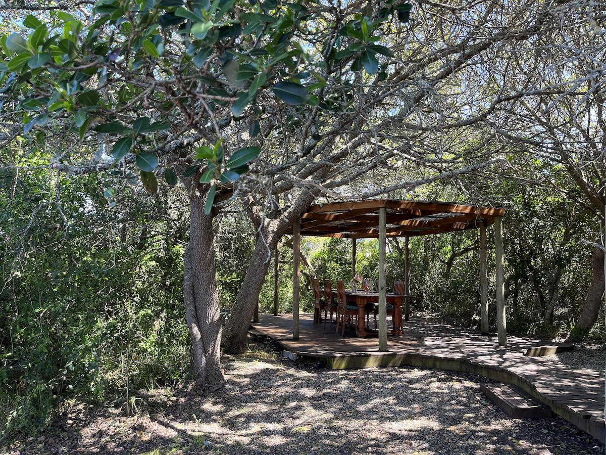 MOSAIC LAGOON LODGE