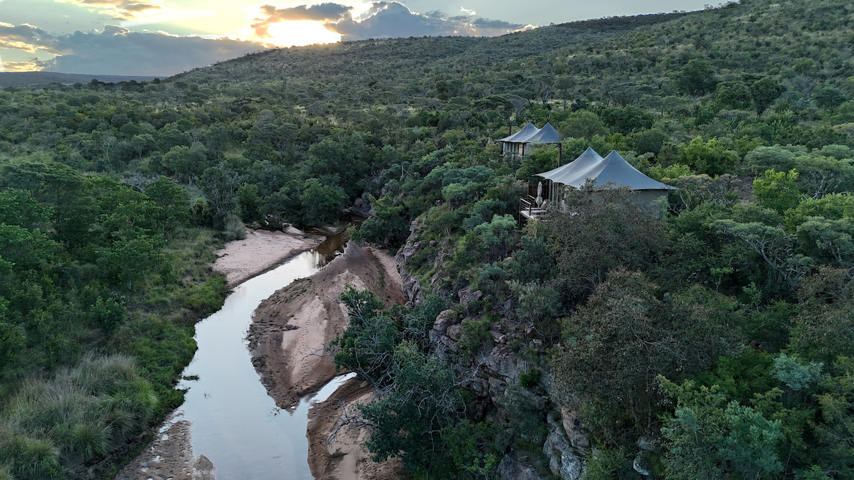 INZALO SAFARI LODGE