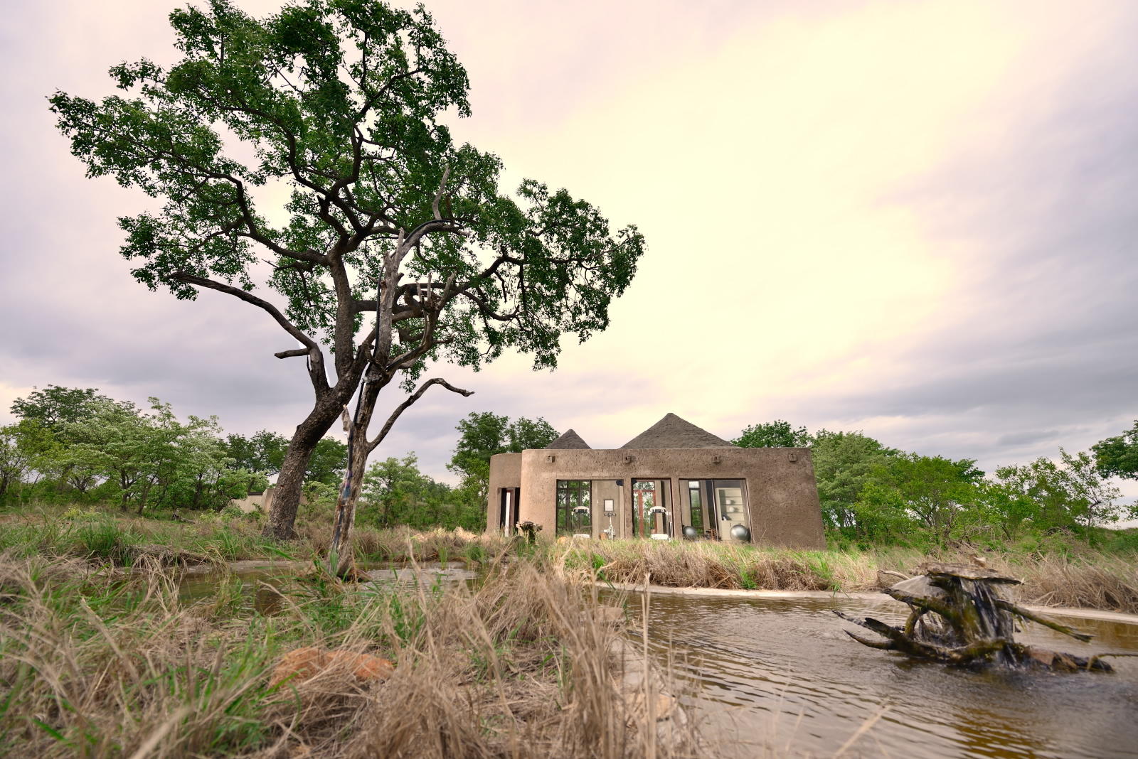 EARTH LODGE
