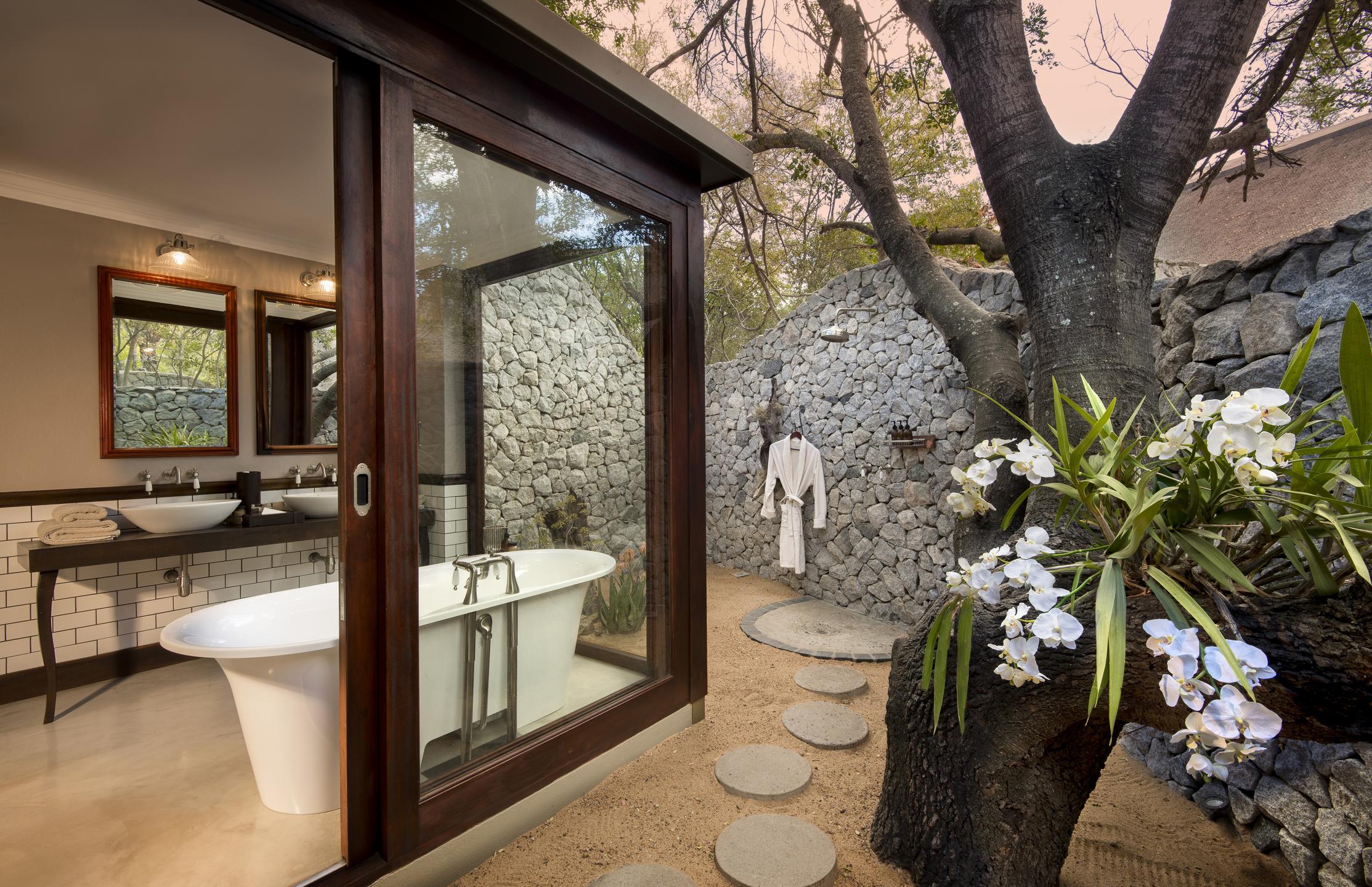NGALA SAFARI LODGE