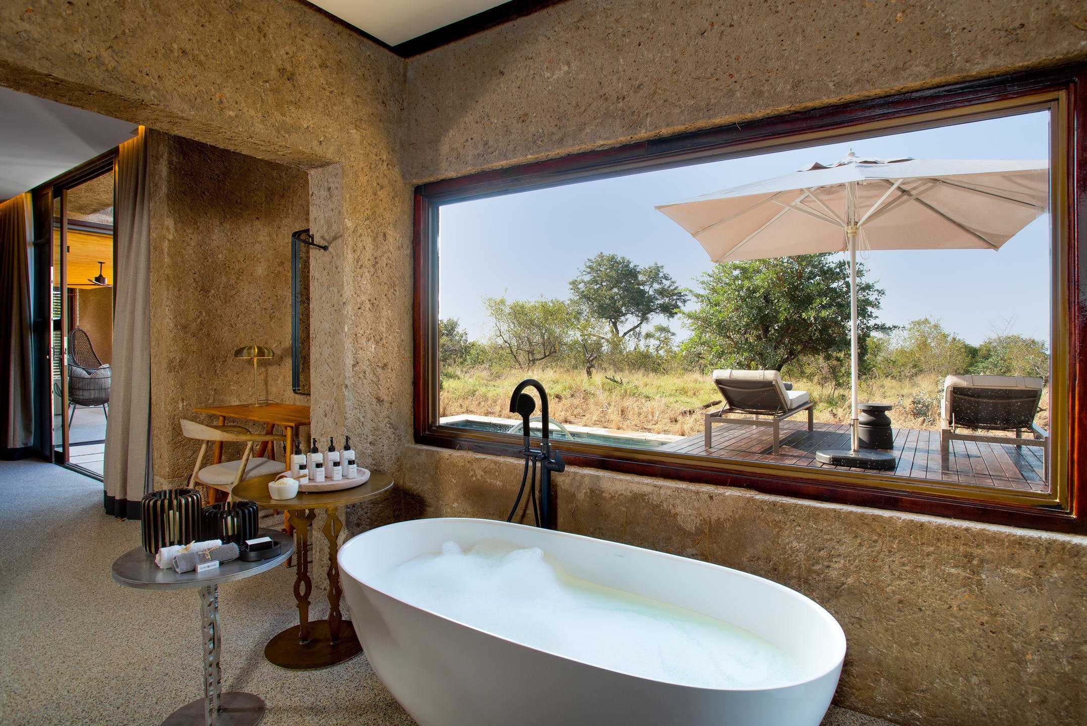 EARTH LODGE