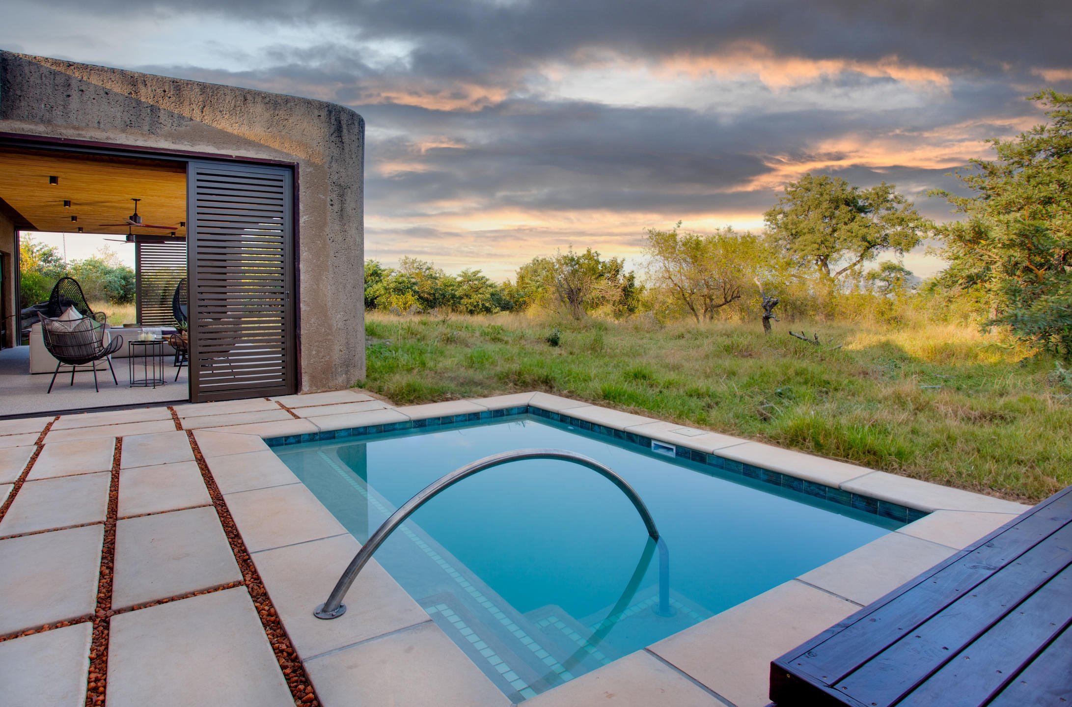 EARTH LODGE